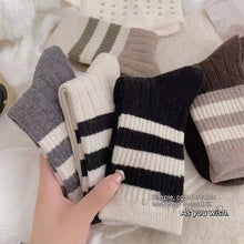 Load image into Gallery viewer, Thick Striped Socks