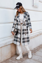 Load image into Gallery viewer, Long Plaid Coat