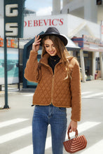 Load image into Gallery viewer, Quilted Crop Sherpa Jacket